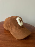 Casquette “C” - daim camel